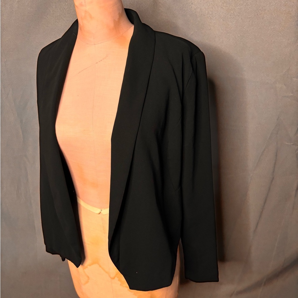 Maude Elegant Black Blazer